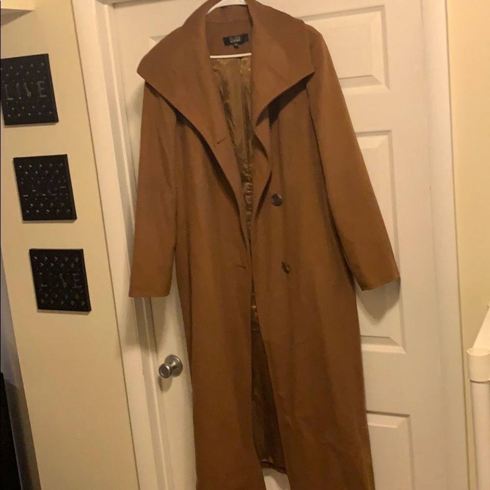 Long Chestnut color Ellen Tracy Coat